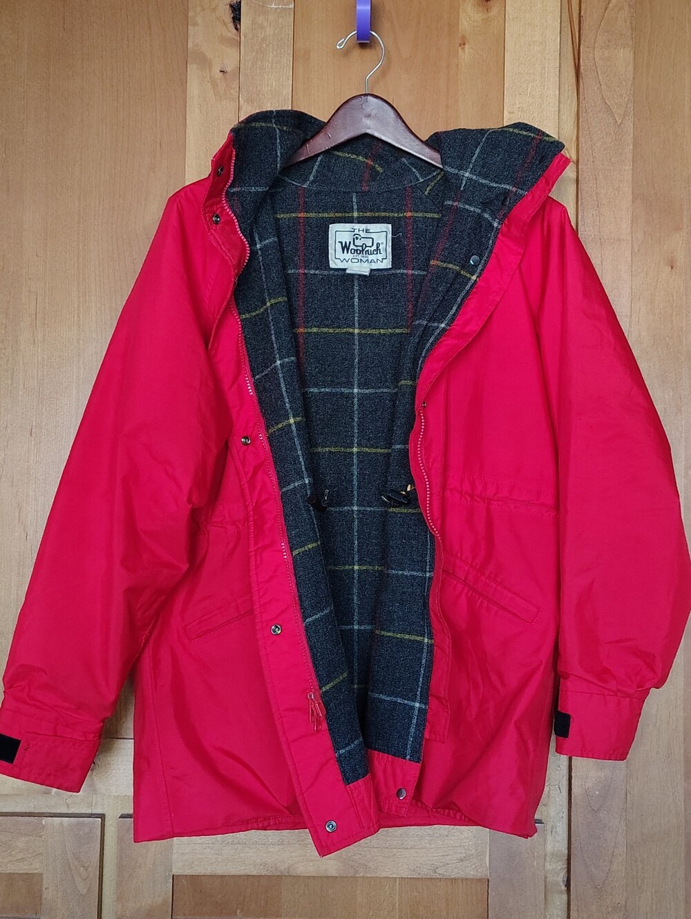Vintage Woolrich Jacket Red Hooded Blanket Lined Parka USA Womens Large